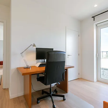 Huswell - Spacious In With Big Terrace Gand