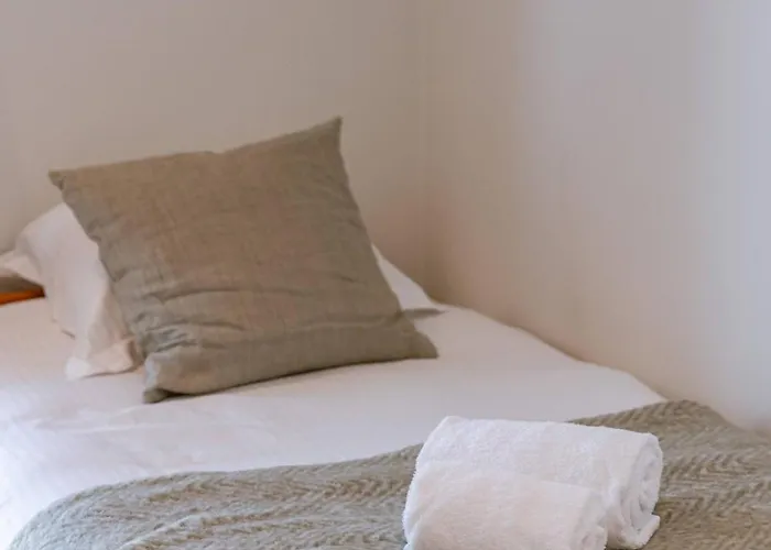 Huswell - Spacious In With Big Terrace Daire