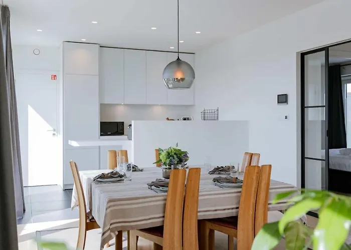 公寓 Casiola - Spacious In With Big Terrace